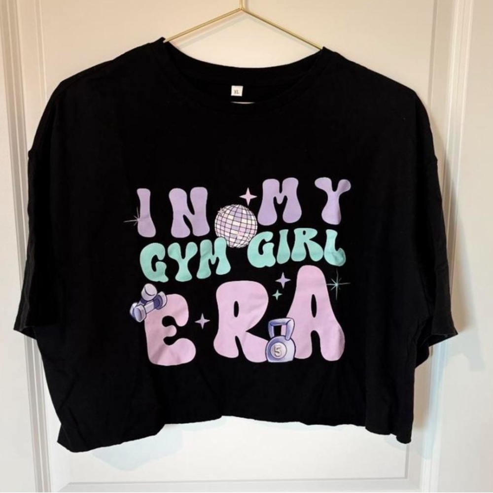 NWOT Women’s Black Crop Top "I'm In My Gym Girl Era" design Size: XL
